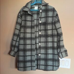 H&M HEAVY Black and Blue Plaid Utility Jacket with splits.Sz M Very warm.